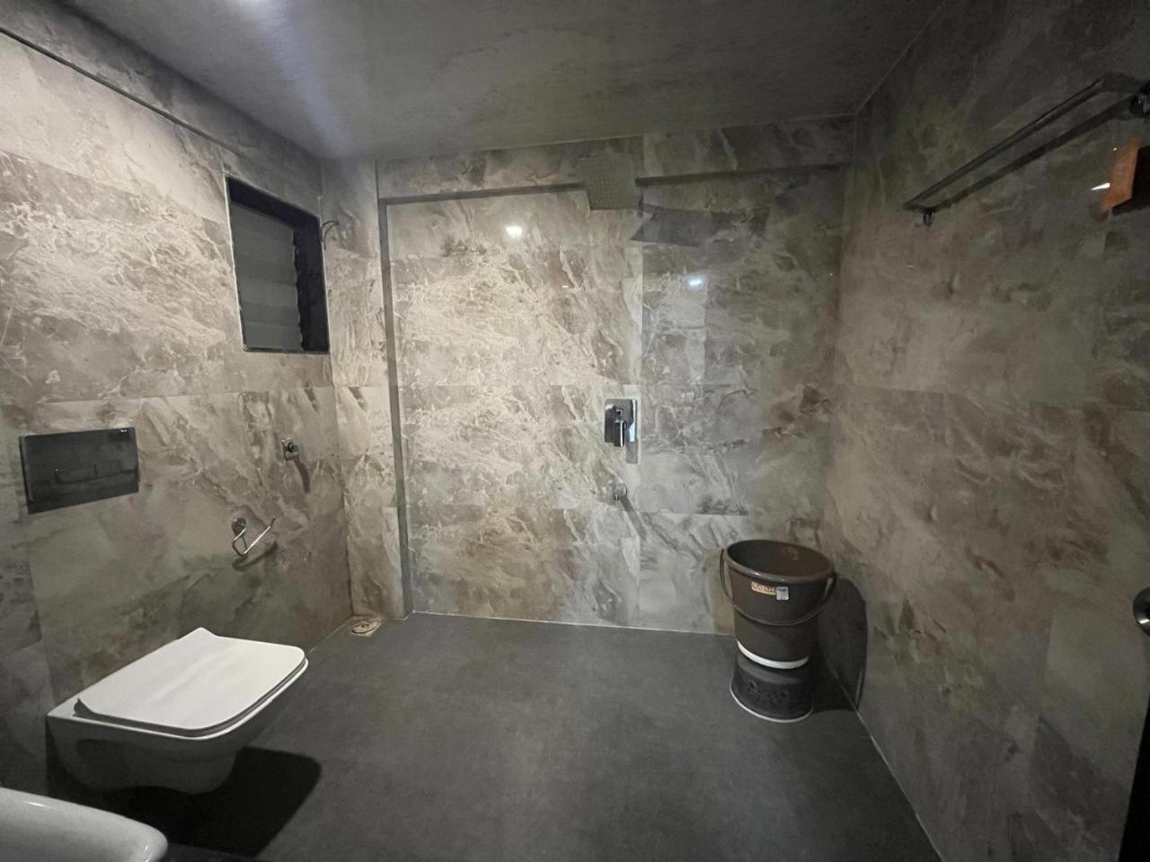 Arsh Executive Inn Dive Kültér fotó