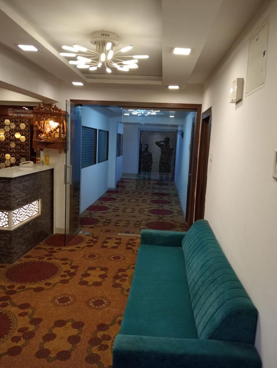 Arsh Executive Inn Dive Kültér fotó